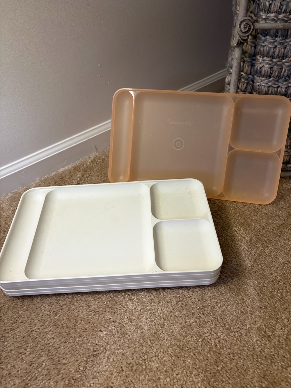 Tupperware Vintage Divided Meal Trays set of 6